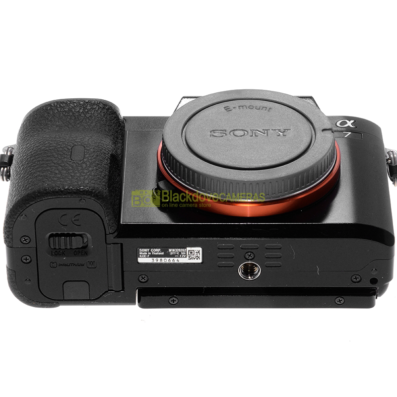 Sony Alpha A7 ILCE 7K vista 4