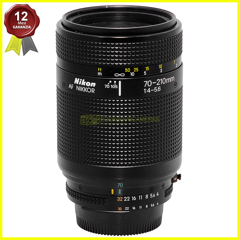 Nikon AF-D Nikkor 70-210mm f4-5,6. Obiettivo autofocus per fotocamere. Usato.