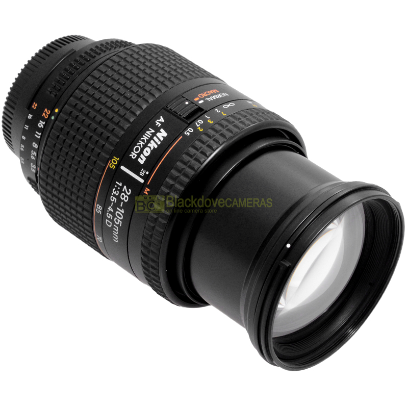 Obiettivo Nikon AF-D Nikkor 28/105mm f3,5-4,5 macro usato per fotocamere reflex
