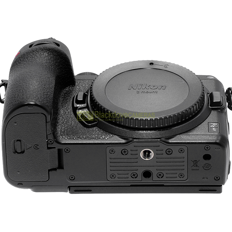 Nikon Z5 body