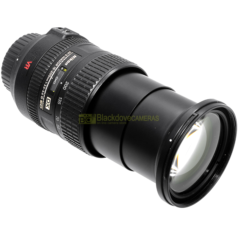 Nikon AF-S Nikkor 18/200mm f3,5-5,6 G ED VR obiettivo zoom per reflex digitali.