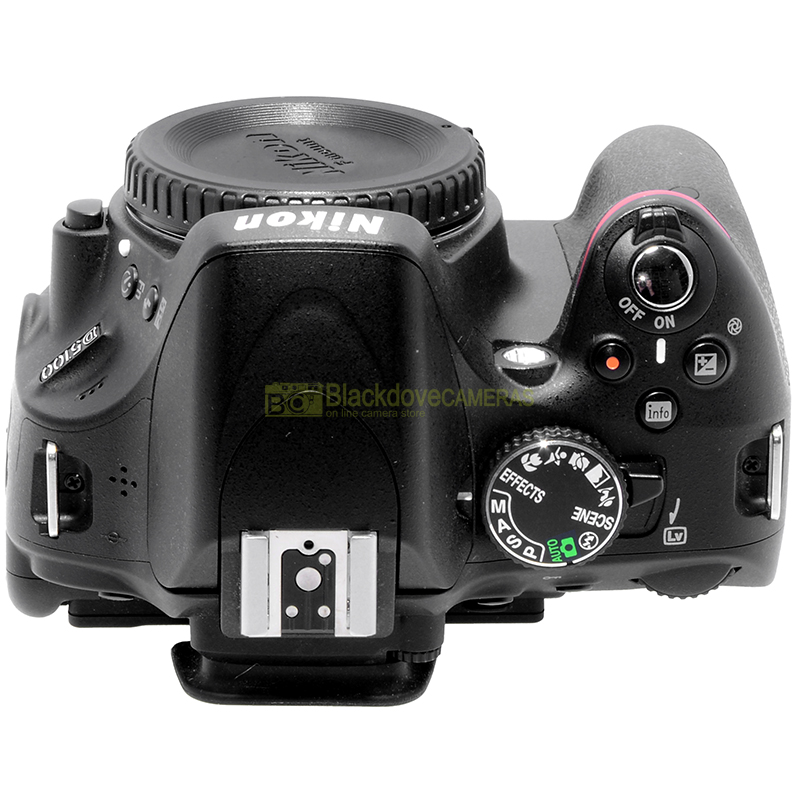 Nikon D5100 reflex digitale dettaglio comandi