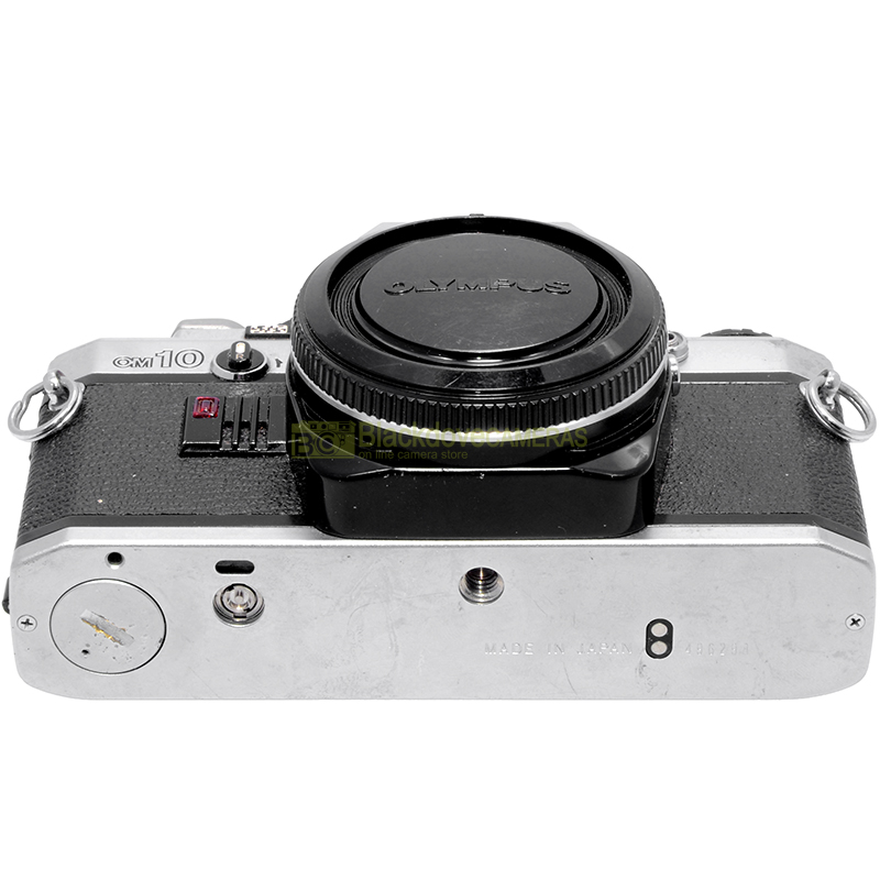 Olympus OM-10 Body Silver dettagli corpo e pulsanti