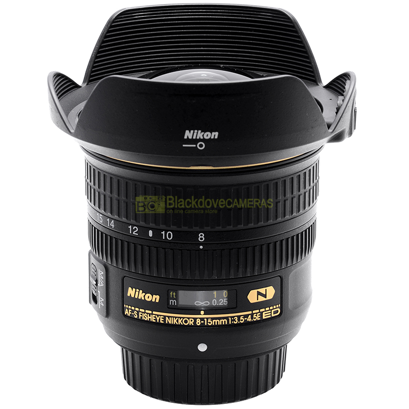 Nikon fisheye 8–15mm vista frontale