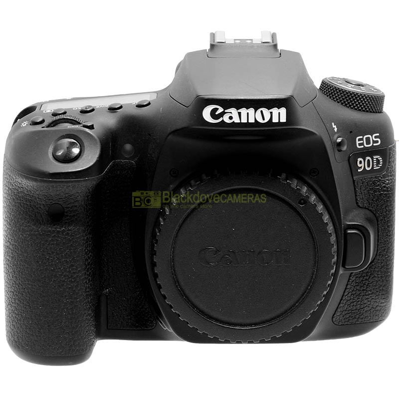 Canon EOS 90D corpo macchina - vista frontale