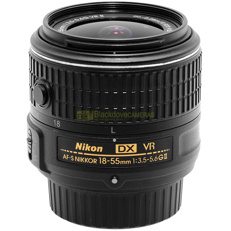 Nikon AF-S DX 18-55mm VR II – vista frontale