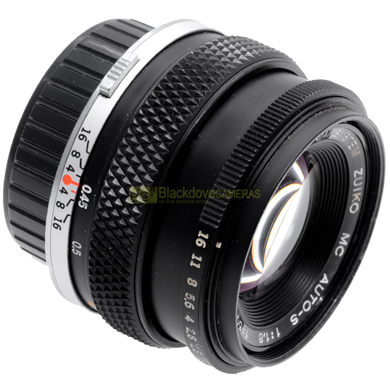 Olympus Zuiko MC Auto‑S 50mm f/1.8 – vista posteriore