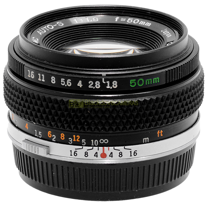 Olympus Zuiko MC Auto‑S 50mm f/1.8 – vista laterale