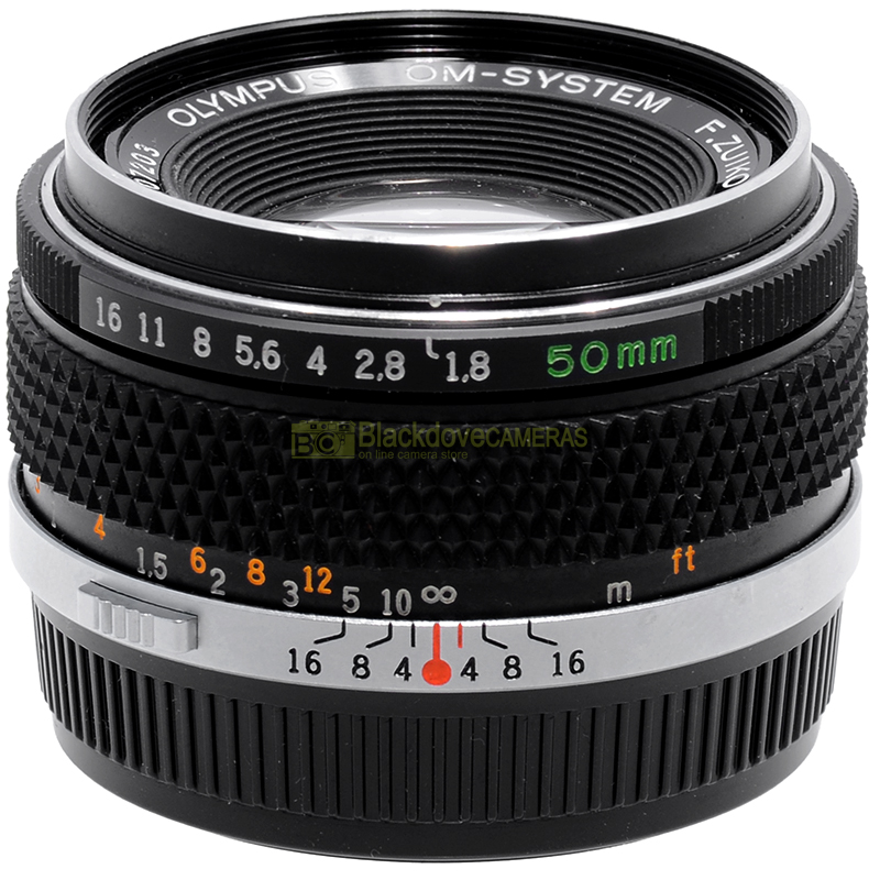 Olympus Zuiko Auto‑S 50mm f/1.8 – vista laterale