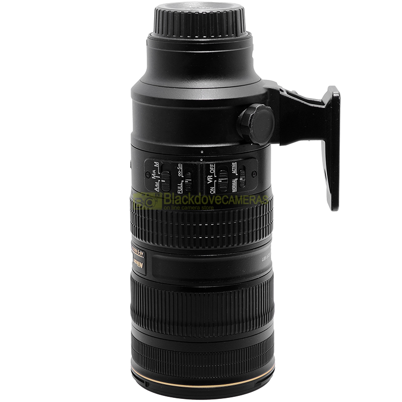 Nikon AF-S Nikkor 70-200mm f/2.8G ED VR II – vista laterale del teleobiettivo