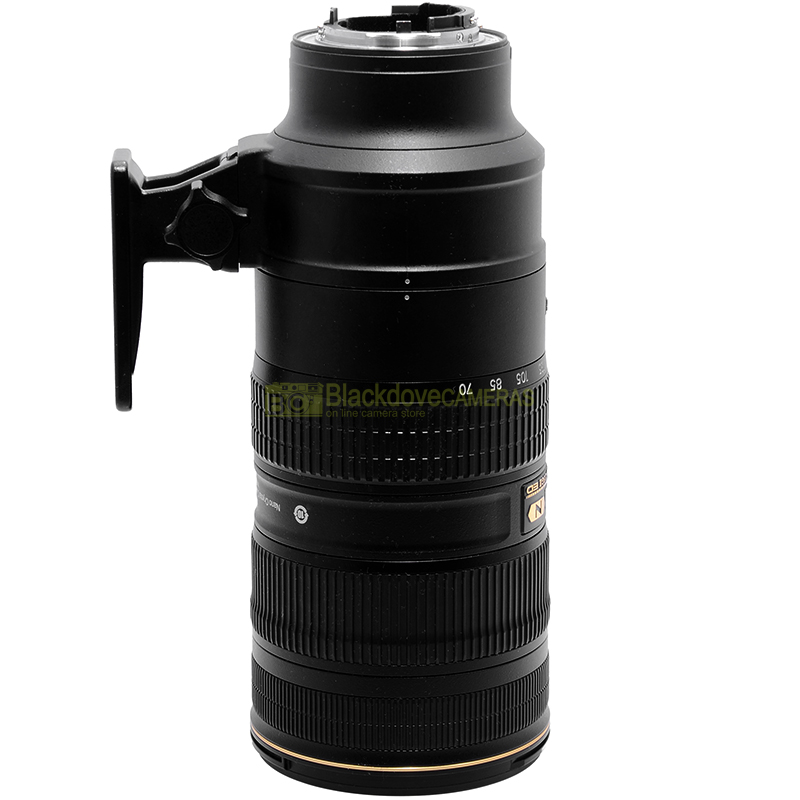 Nikon AF-S Nikkor 70-200mm f/2.8G ED VR II – vista laterale del teleobiettivo