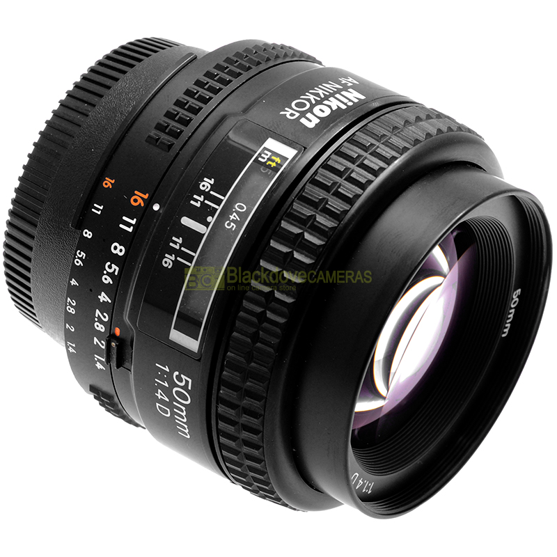 Nikon AF-D 50mm f/1.4 lato obiettivo