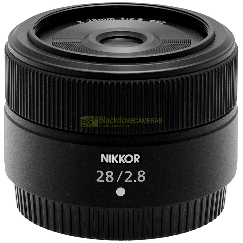 Nikon Z 28mm f/2.8 – vista laterale