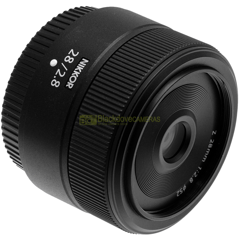 Nikon Z 28mm f/2.8 – vista laterale