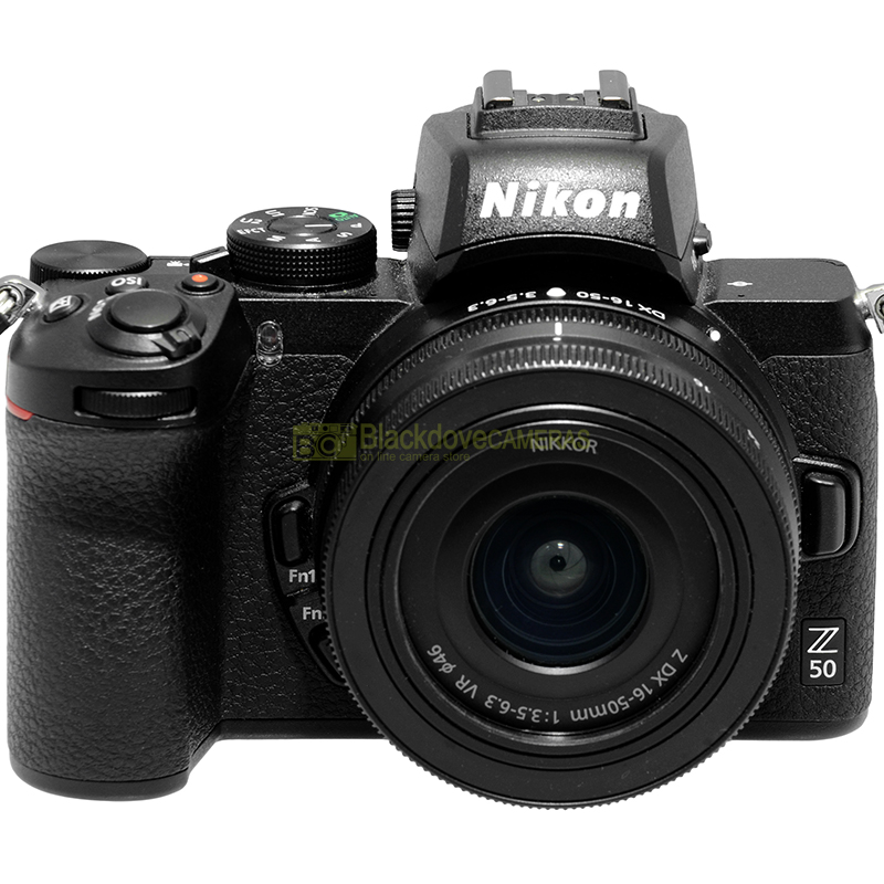 Nikon Z50 kit – vista laterale