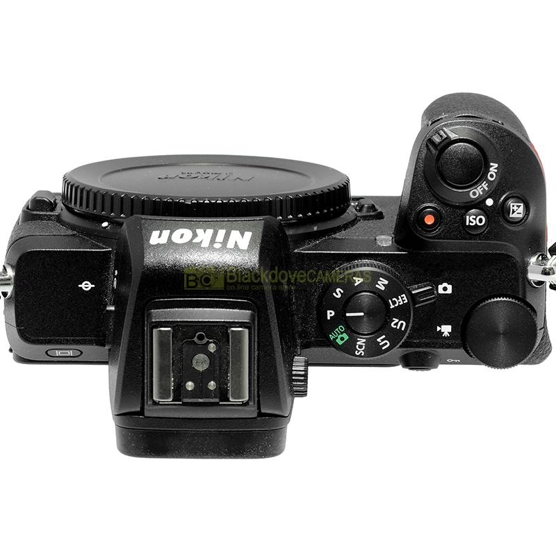 Nikon Z50 kit – vista laterale