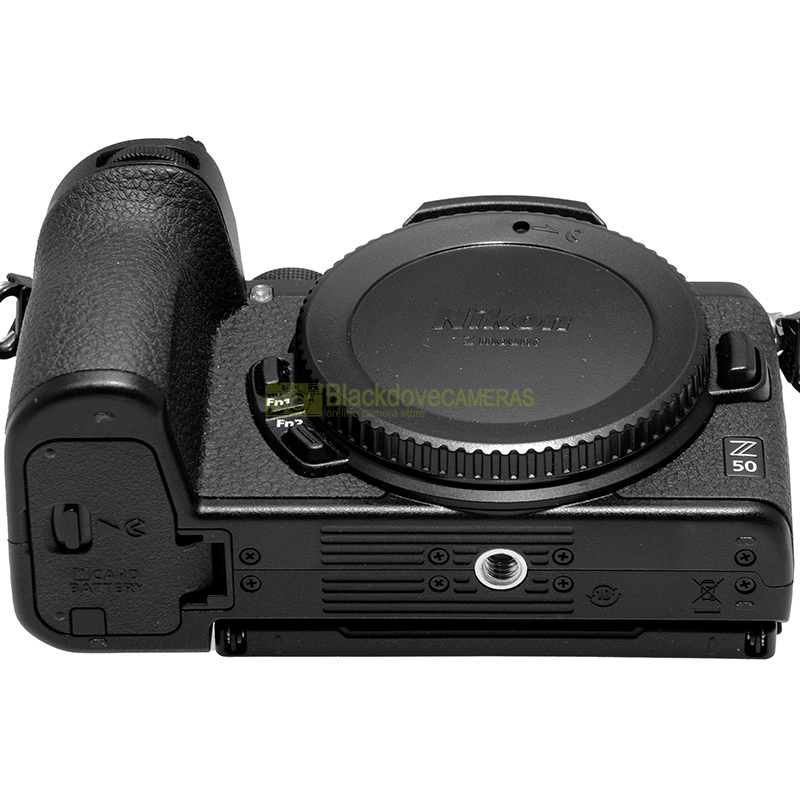 Nikon Z50 kit – vista laterale