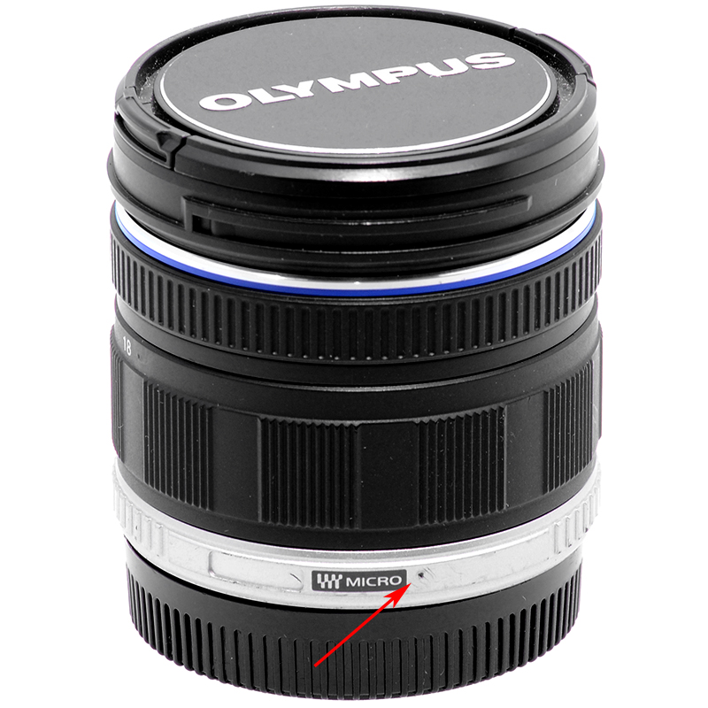 Olympus M.Zuiko 9‑18mm f/4‑5.6 ED – vista laterale