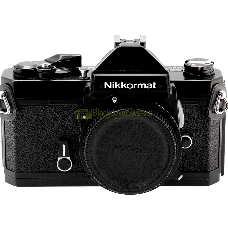 Nikon Nikkormat FT2 – vista laterale