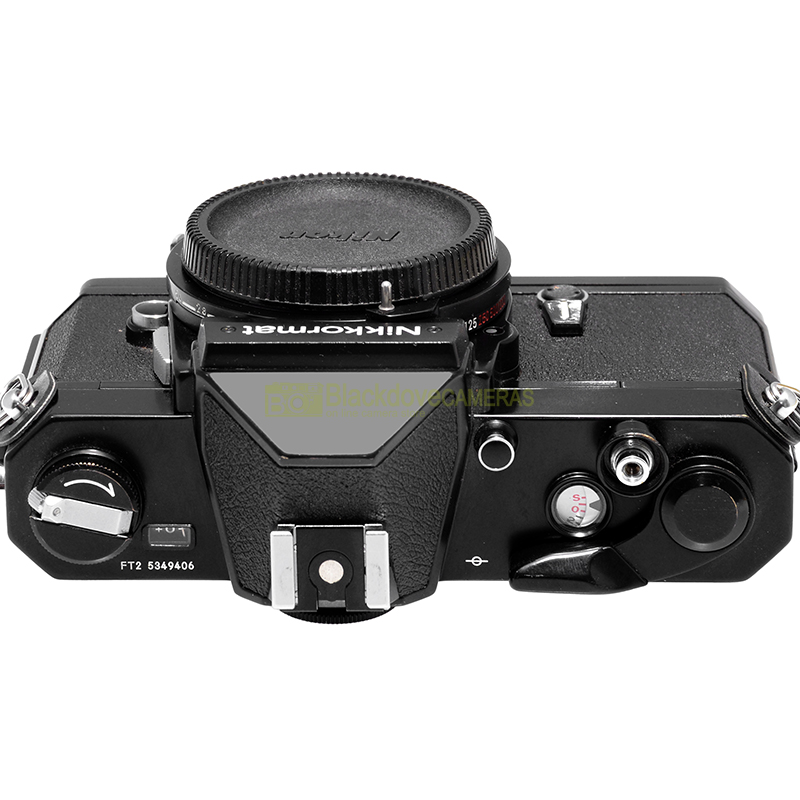 Nikon Nikkormat FT2 – vista laterale