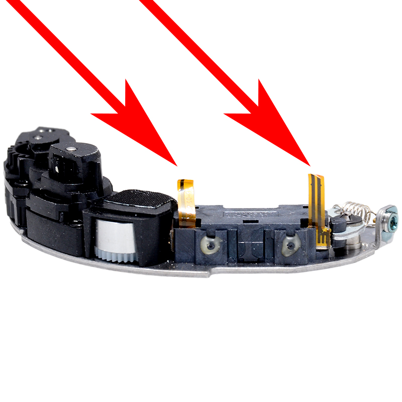 Motore AF Tamron 16-300mm Canon – dettaglio connettori