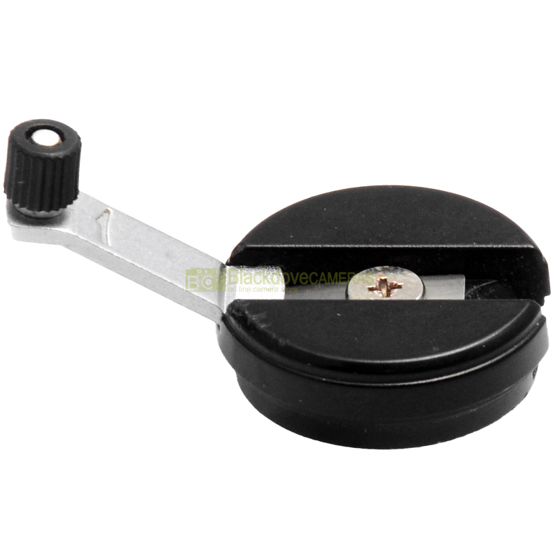 Olympus OM‑10 rewind knob – vista laterale