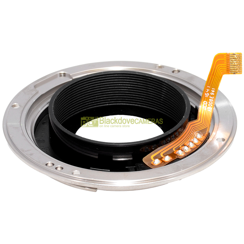 Baionetta Tamron 16-300mm Canon – dettaglio contatti elettronici