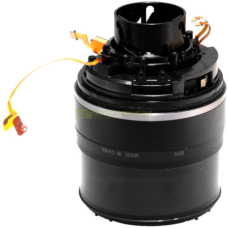 Tamron 16‑300mm – componenti interni vista 3