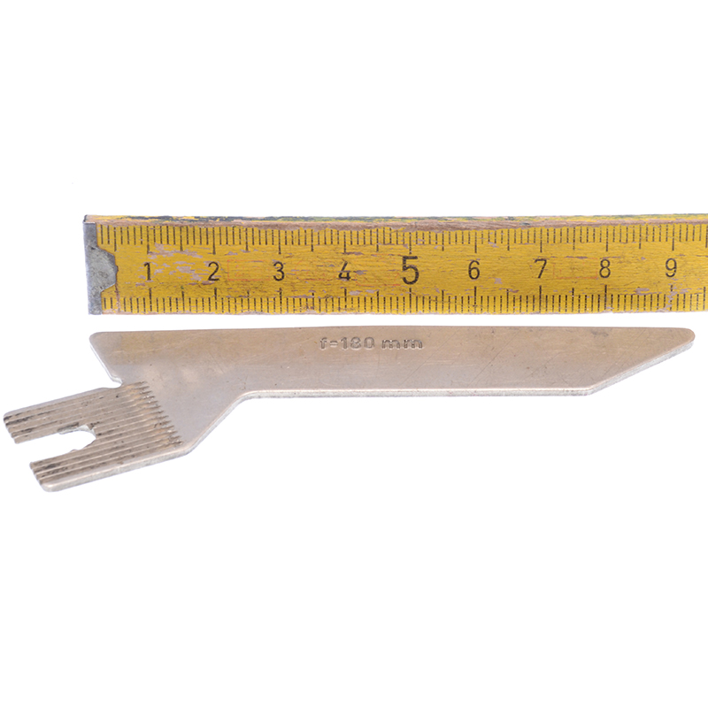 Camma Linhof Technika 180mm – dettaglio profilo