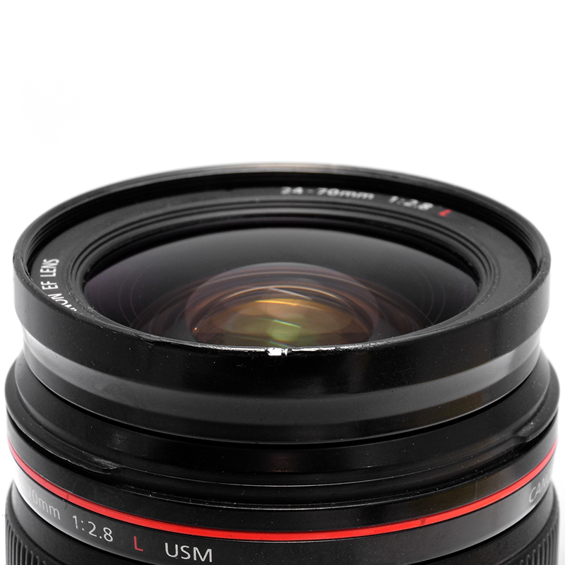 Canon EF 24 70mm f/2.8 L USM Black vista posteriore attacco EF