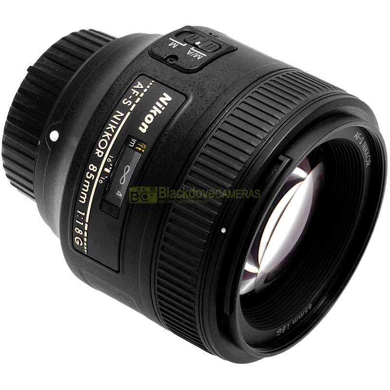 Nikon AF-S Nikkor 85mm f/1.8G dettaglio lenti