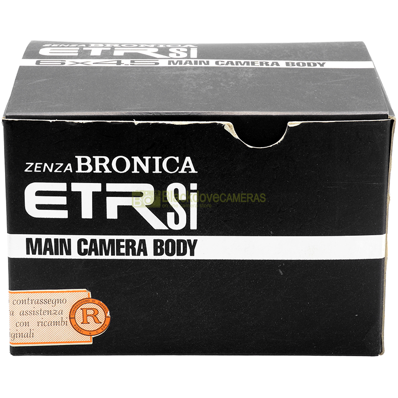 Zenza Bronica ETRsi vista inferiore