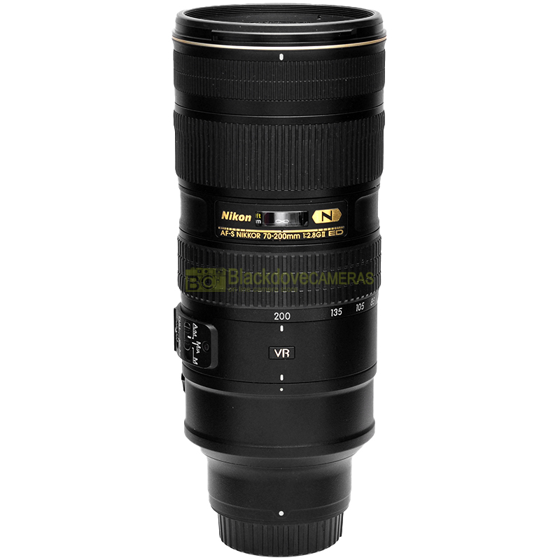 Nikon AF-S Nikkor 70-200mm f/2.8G ED VR II – vista laterale del teleobiettivo
