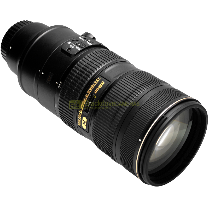Nikon AF-S Nikkor 70-200mm f/2.8G ED VR II – vista laterale del teleobiettivo