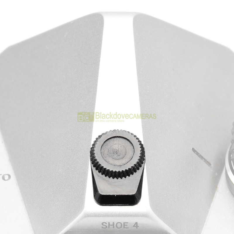 Tappo copri contatti Olympus OM‑2 vista 3