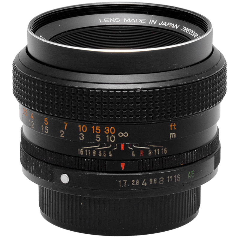 Konica Hexanon AR 50mm f/1.7 vista frontale