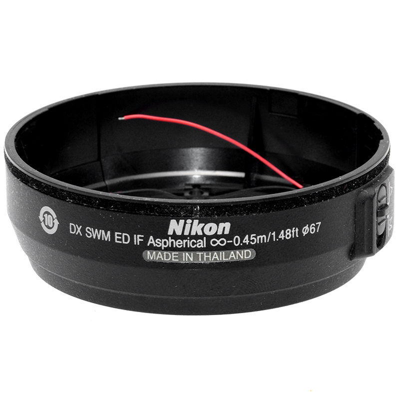 Barrel inferiore Nikon 18-135mm dettaglio selettore AF/MF