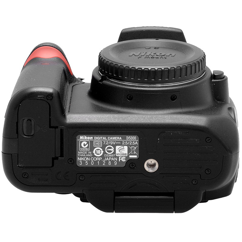 Nikon D5000 parte superiore