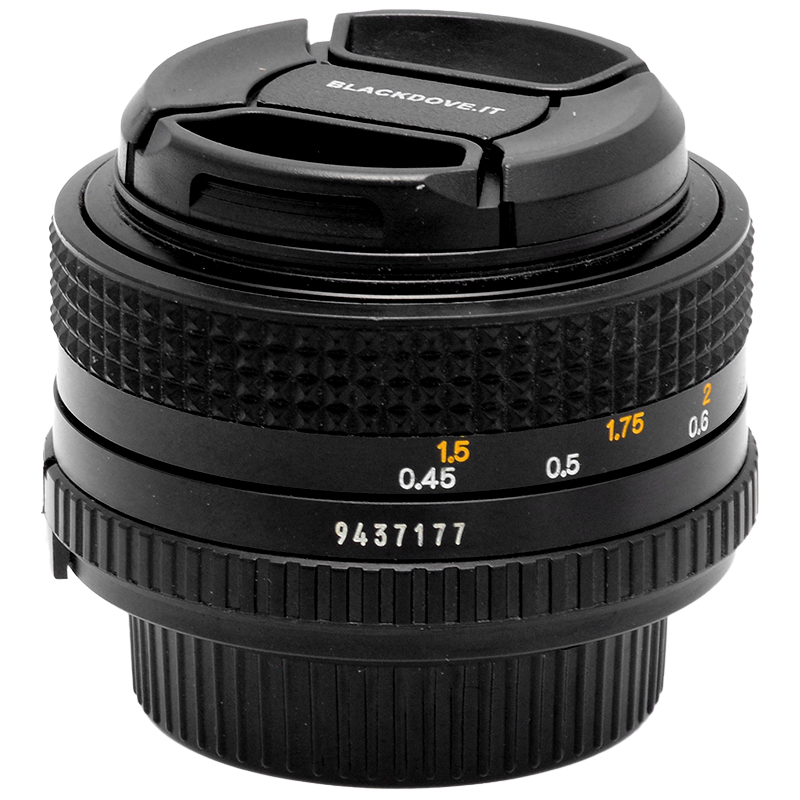 Minolta MD 50mm. f1,7 obiettivo per fotocamere reflex a pellicola MD MC e SR. 10 Minolta MD 50mm dettaglio