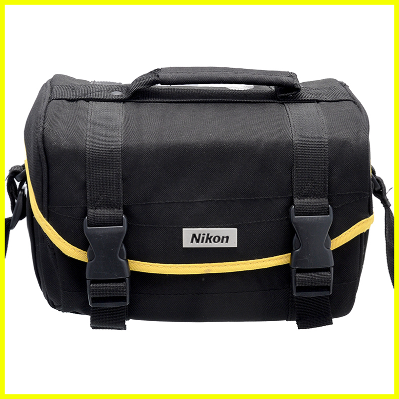 Borsa Nikon vista frontale