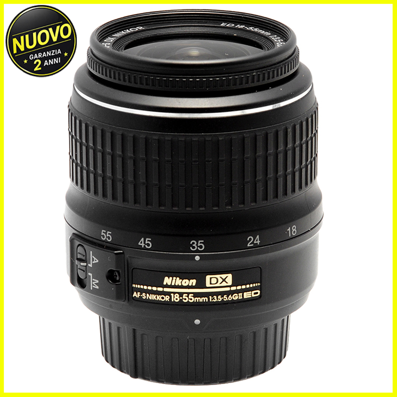 Nikon 18-55 DX II vista frontale
