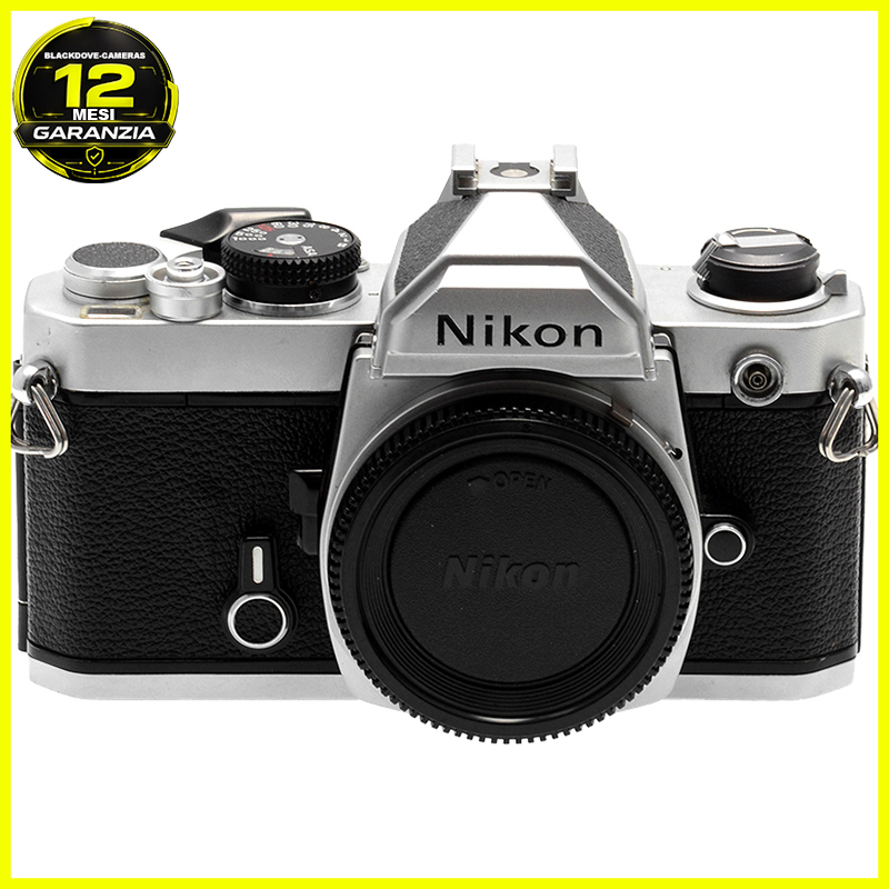Nikon FM Silver body vista frontale