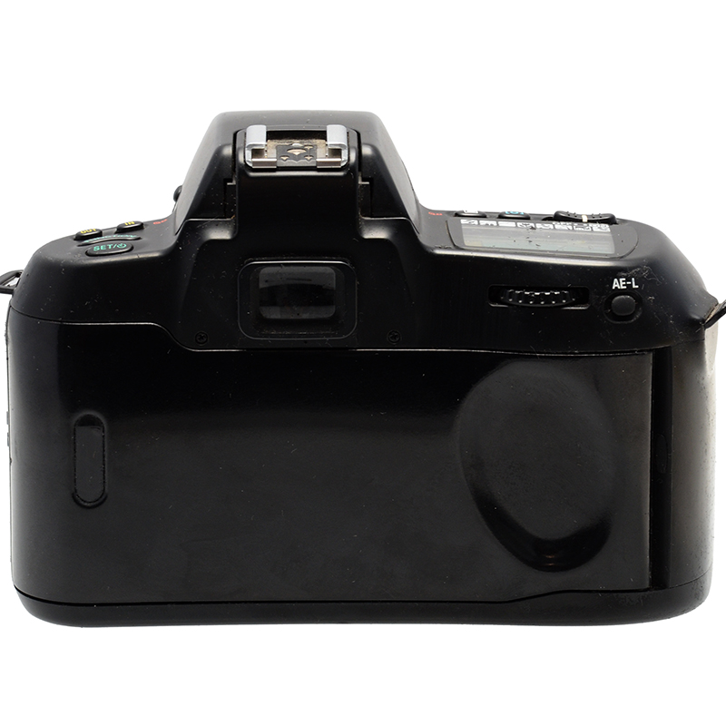 Nikon F70 dettaglio 2