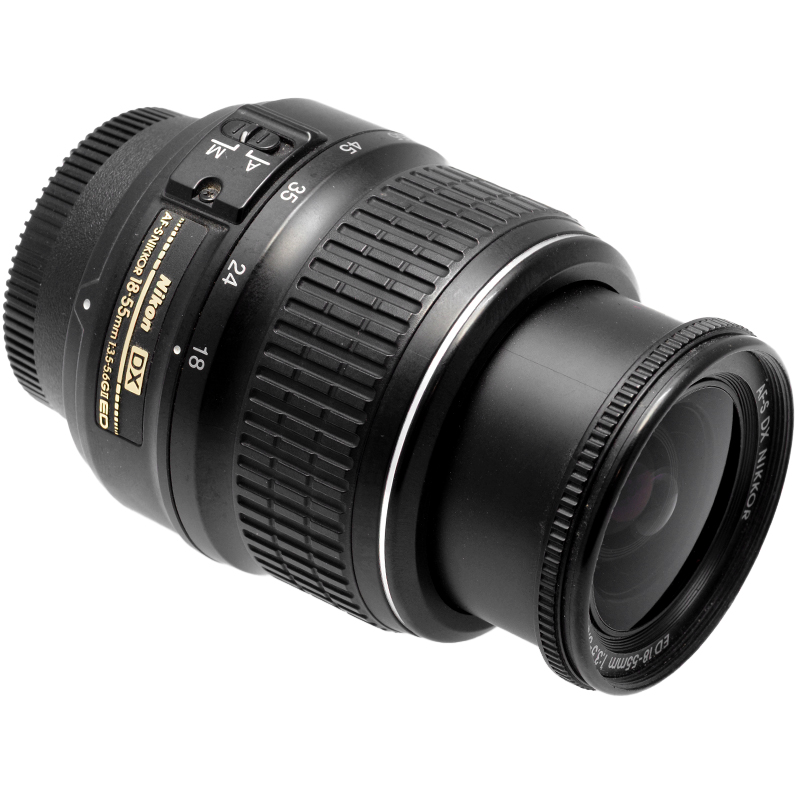 Nikon 18-55mm DX II dettaglio 2