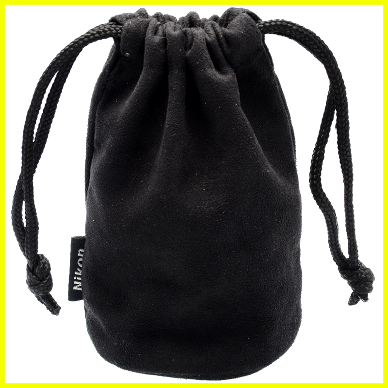 Custodia per obiettivi Nikon CL-0815 Soft case per AF-S 55-200mm DX 5 Nikon CL-0815 soft case vista 1
