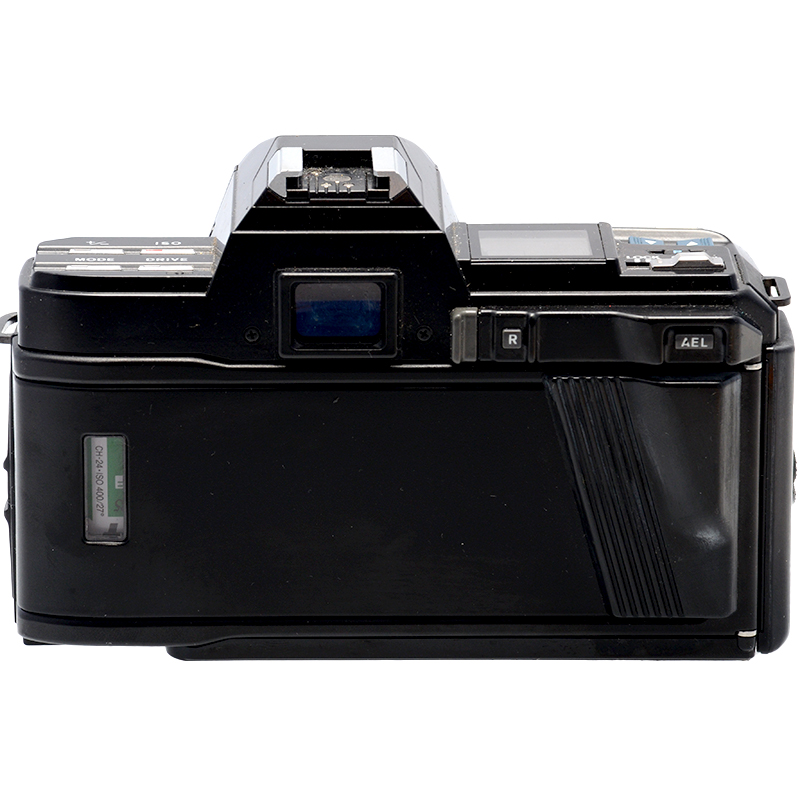 Minolta Maxxum 7000 AF. Fotocamera reflex analogica autofocus anni '80 11 Minolta Maxxum 7000 AF dettaglio 2