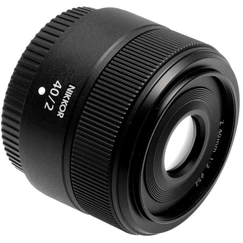 Nikon Z Nikkor 40mm f2 obiettivo full frame FX per fotocamere mirrorless. Nital. 10 Nikon NIKKOR Z 40mm f/2 dettaglio 2
