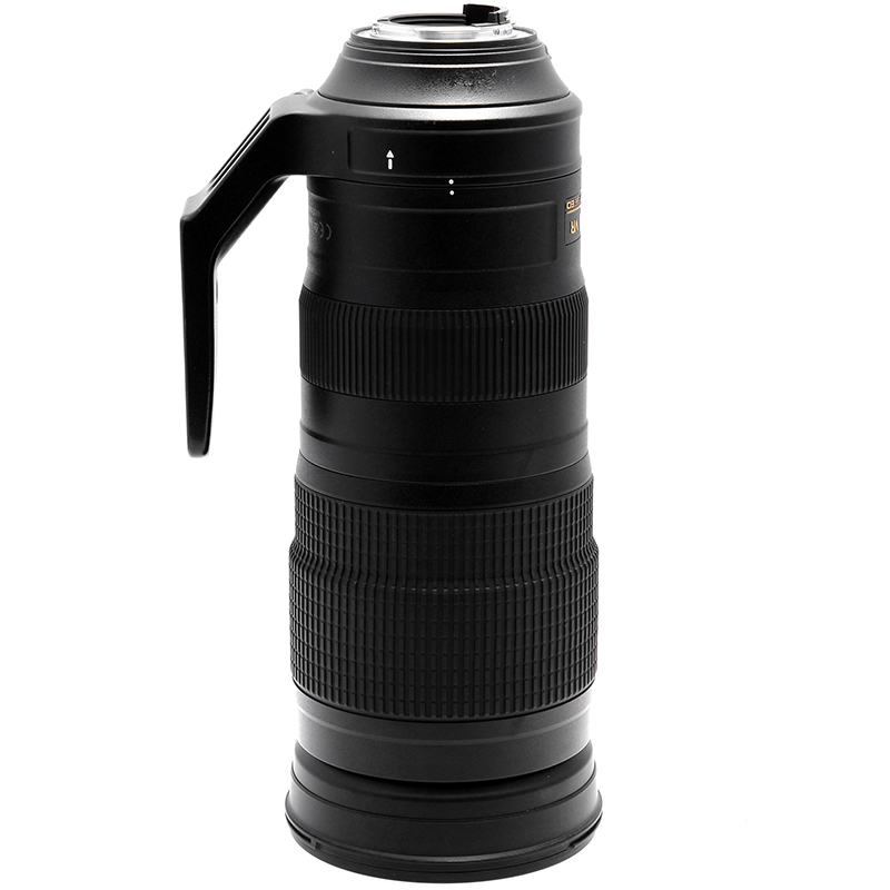 Nikon 200-500mm f/5.6E ED VR dettaglio 4
